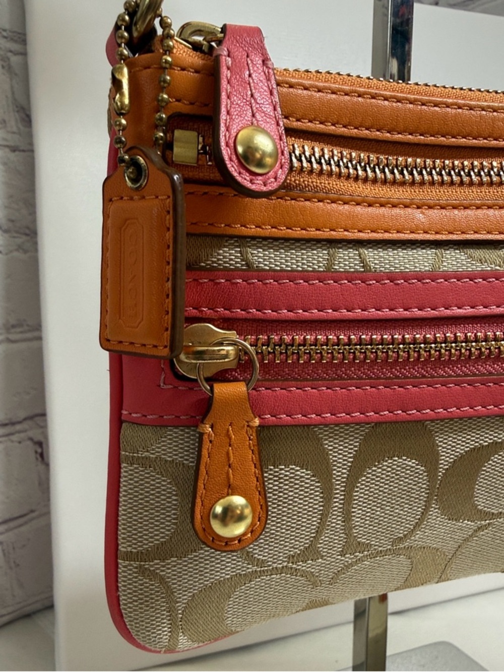 LOWSTARTCoach Small Shoulder Bag Wristlet Pink Orange Leather 3 Pockets ALMSTMNT - Picture 2 of 15